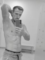 Миниатюра Мужчина Макс Фотография 