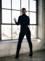 Миниатюра Индивидуалка Красавица Алиса Центральный Фотография 