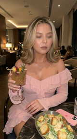 Миниатюра Индивидуалка Красавица Алиса Центральный Фотография 