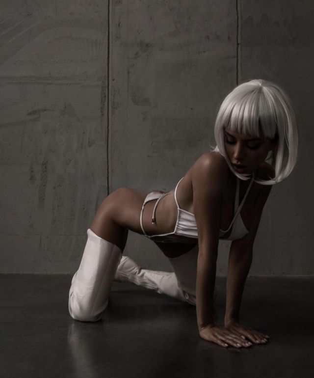 Индивидуалка София