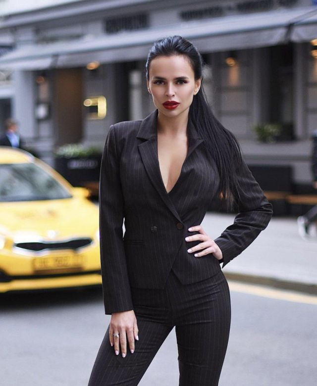 Салон Мэри Фестивальный Фотография 