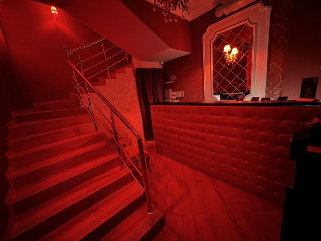 Салон Мулен руж Центральный Фотография 